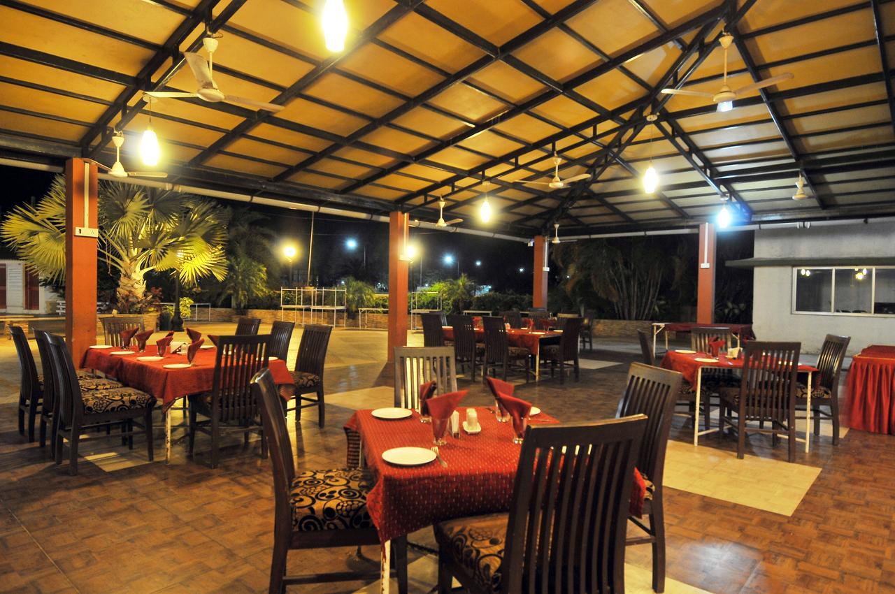 Sandy Resort Daman Exterior foto